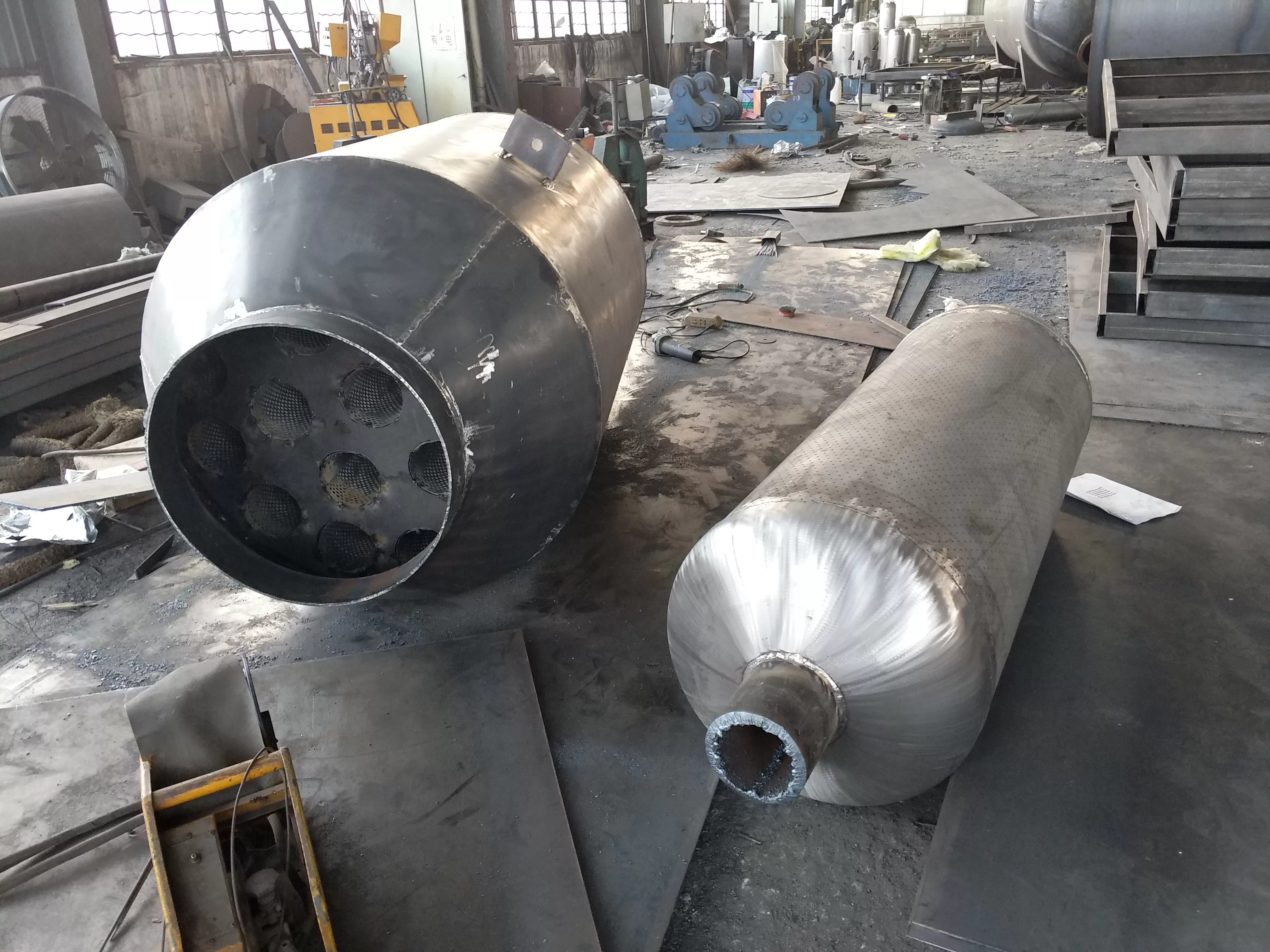 Centrifugal fan silencer